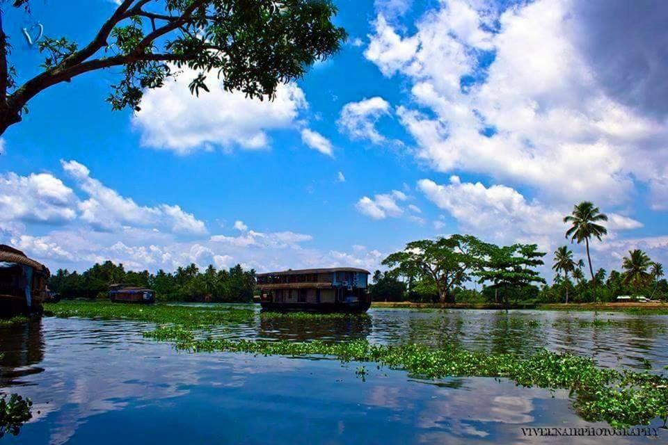Sea Breeze Beach Home Alappuzha Экстерьер фото