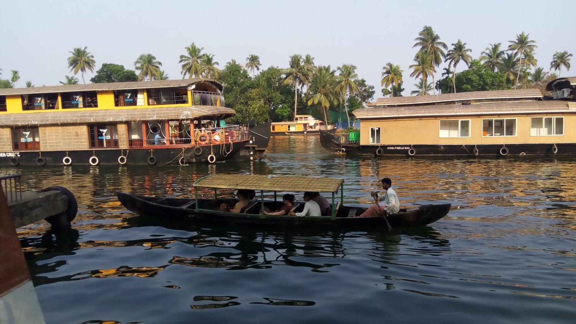 Sea Breeze Beach Home Alappuzha Экстерьер фото