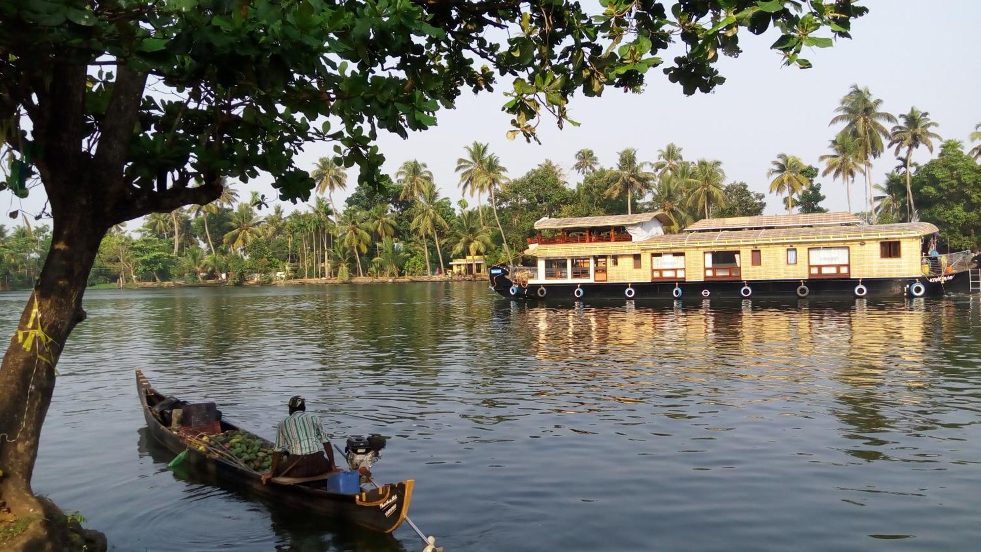 Sea Breeze Beach Home Alappuzha Экстерьер фото