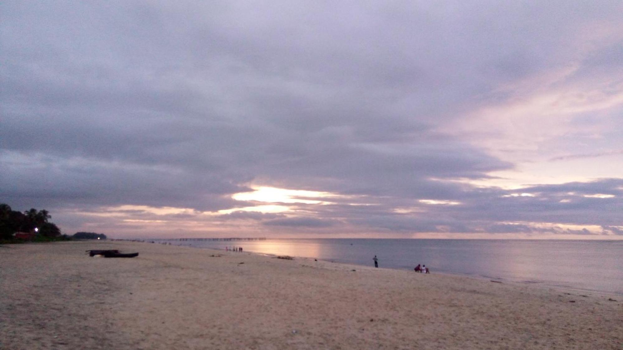 Sea Breeze Beach Home Alappuzha Экстерьер фото