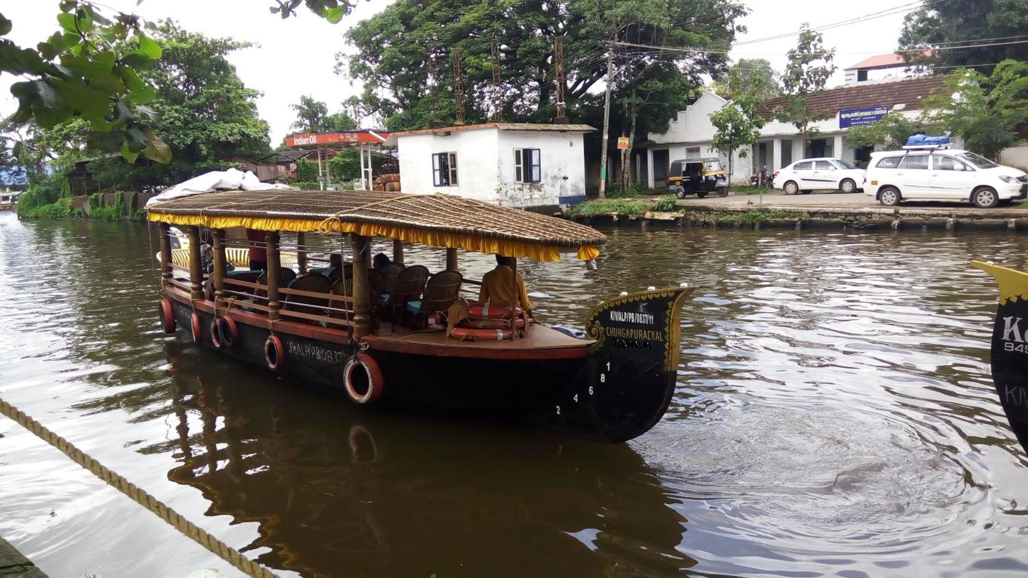 Sea Breeze Beach Home Alappuzha Экстерьер фото